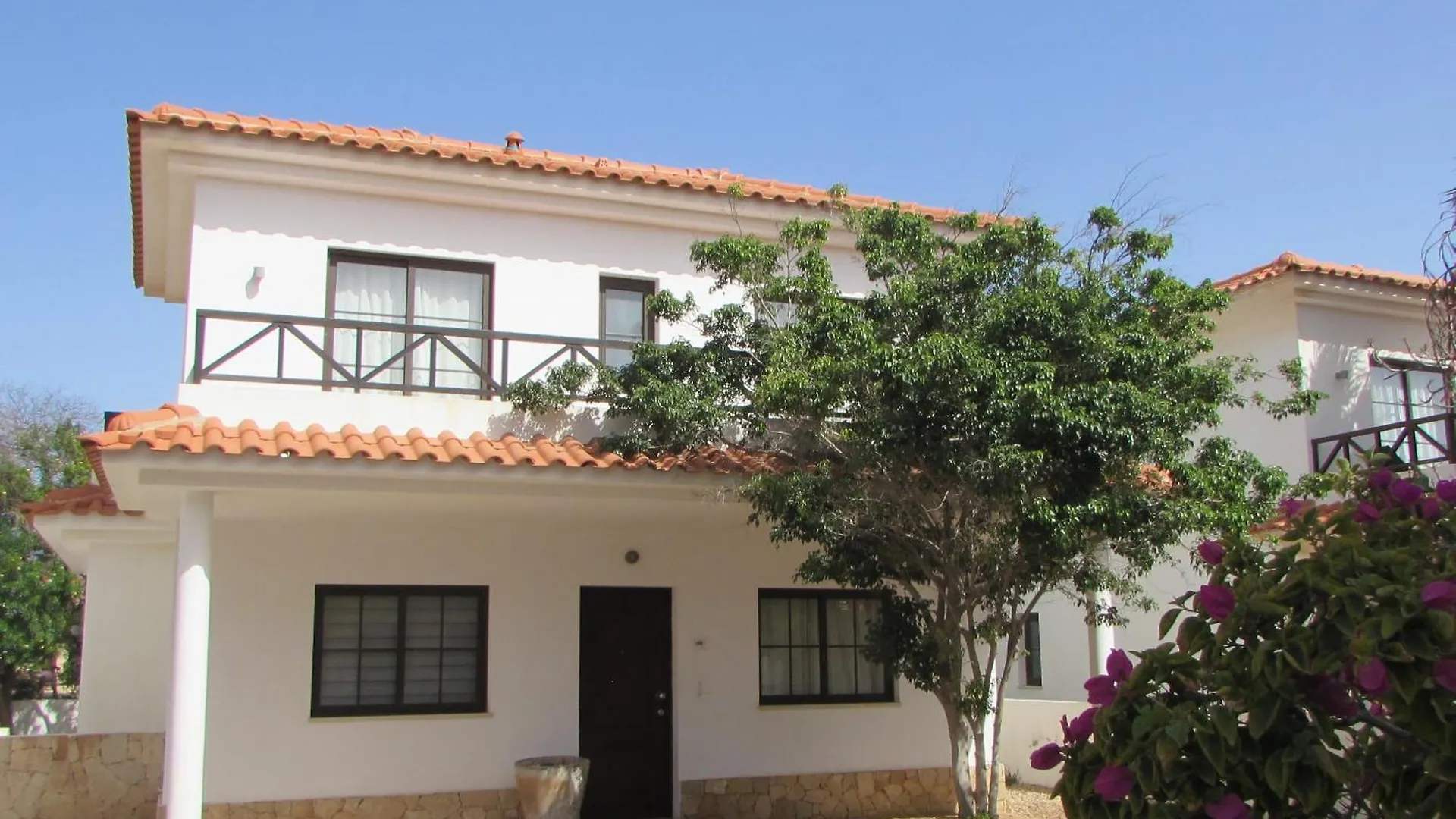kontakty Tortuga Beach Resort 3 Bed Villa With Pool
